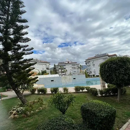 Oba Crown 1 Sitesi Apartamento